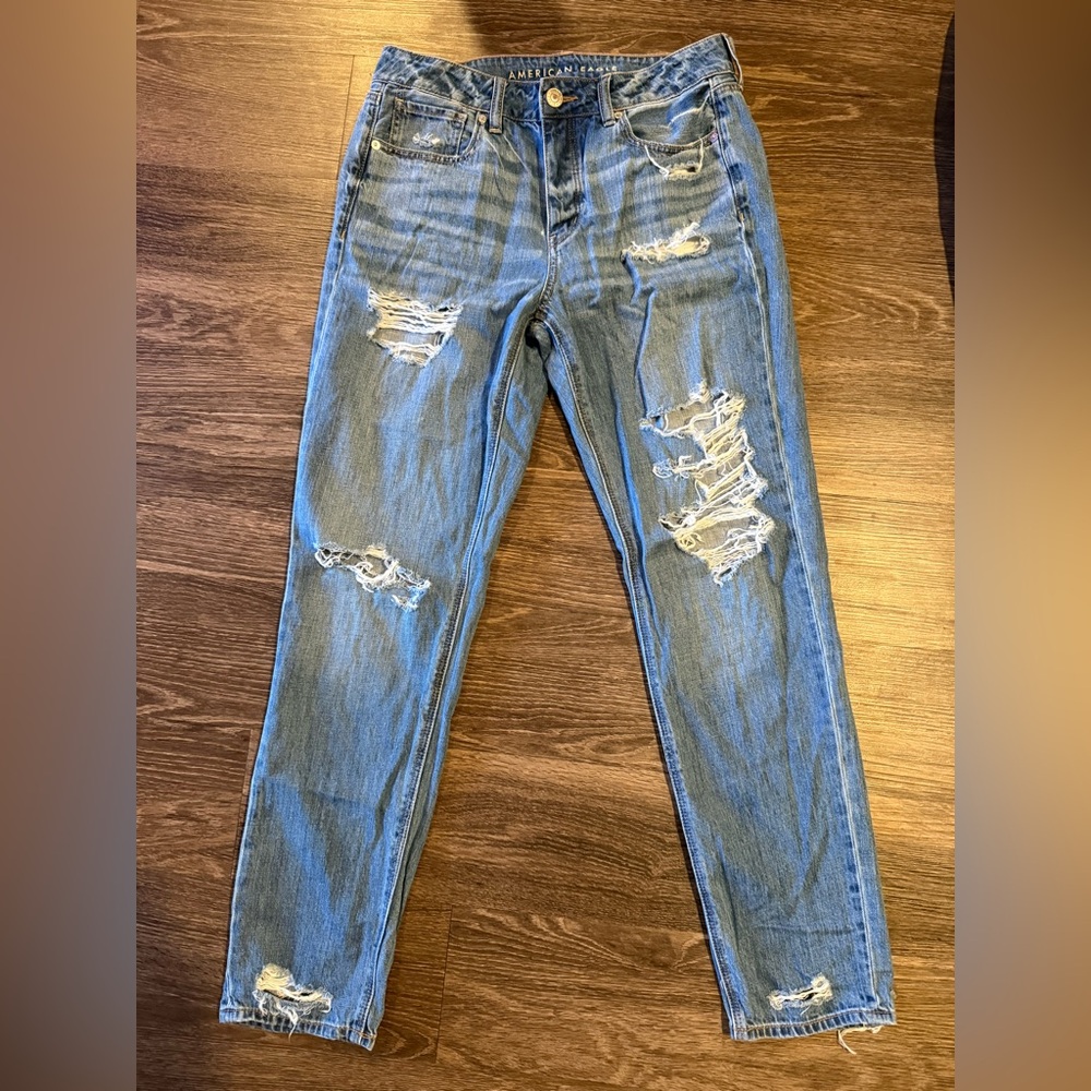 American Eagle Outfitters Tomgirl Ripped Blue Straight Leg Jeans